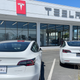 Image for article titled Biggest shortcomings of Tesla's self-driving cars